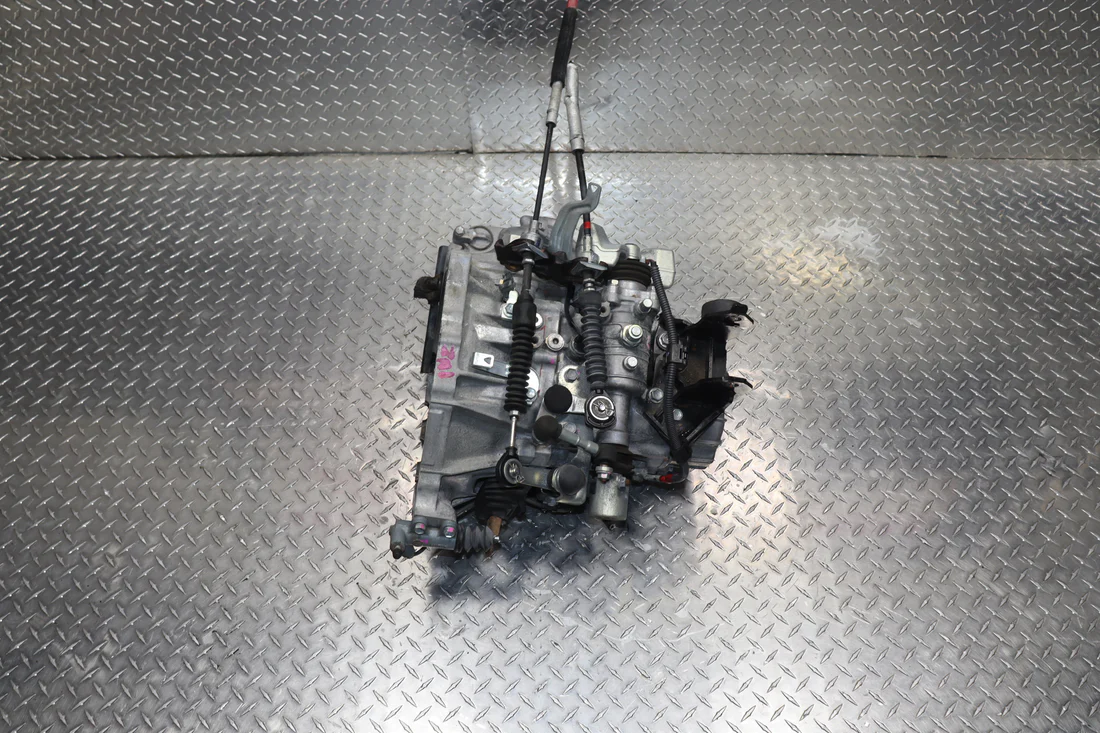 Toyota 1NZ-FE 5-Speed Manual Transmission – JDM 2005-2017 Toyota Yaris Gearbox Replacement | Engines for Sale USA - Image 2