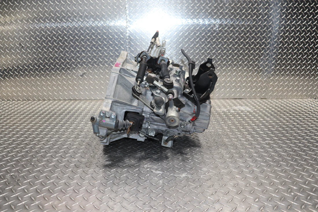 Toyota 1NZ-FE 5-Speed Manual Transmission – JDM 2005-2017 Toyota Yaris Gearbox Replacement | Engines for Sale USA - Image 3